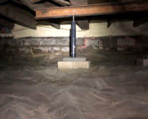 crawl space with insulation and vapor barrier
