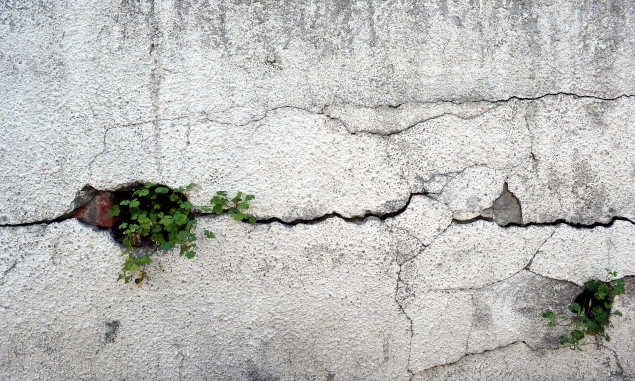 concrete sidewalk and patio repair
