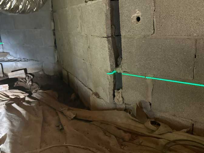 crawl-space-opening-chicago-illinois-60601